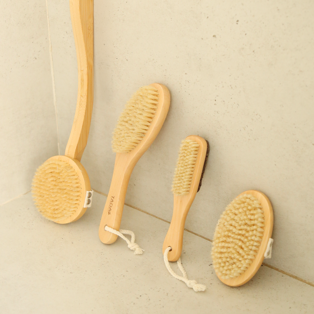 "9" Shape Body Brush