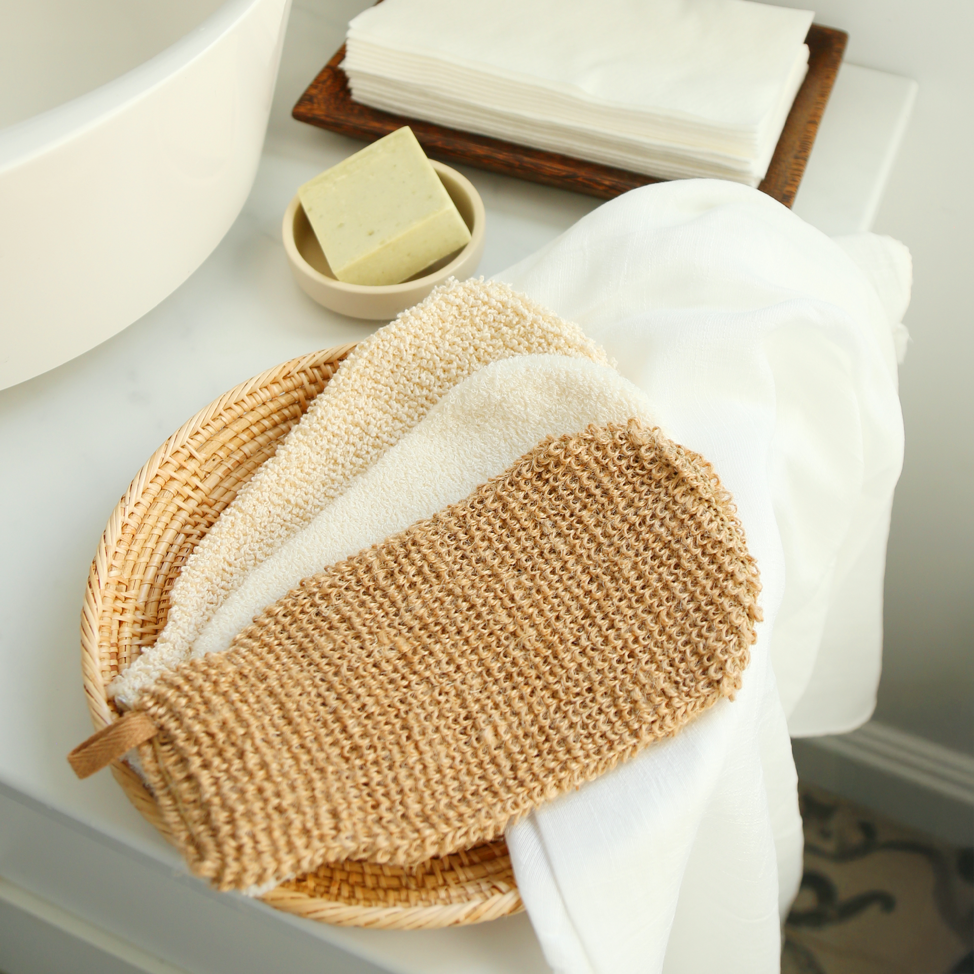 Exfoliating Bath & Shower Gloves Beige
