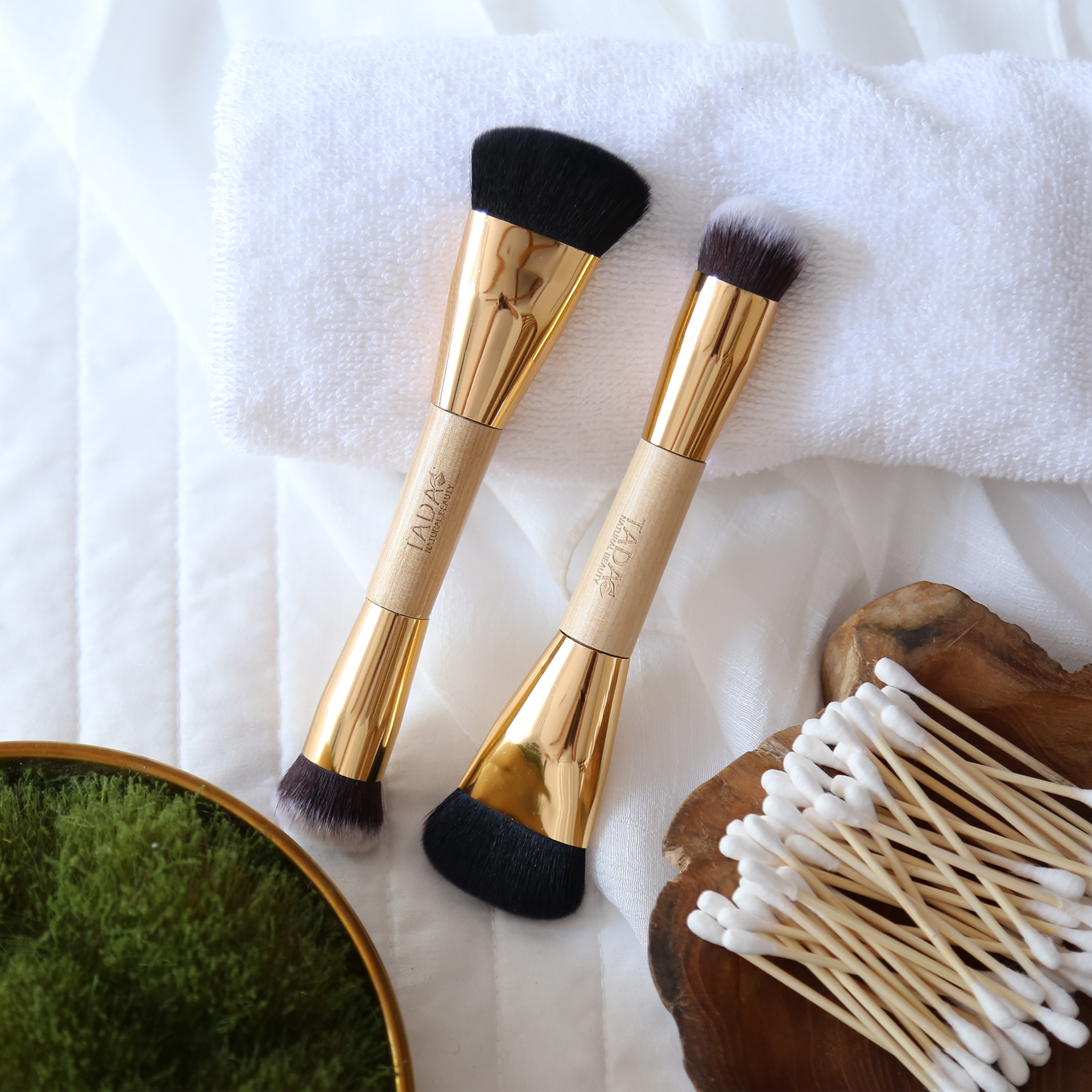 Dual-sided Makeup Brush