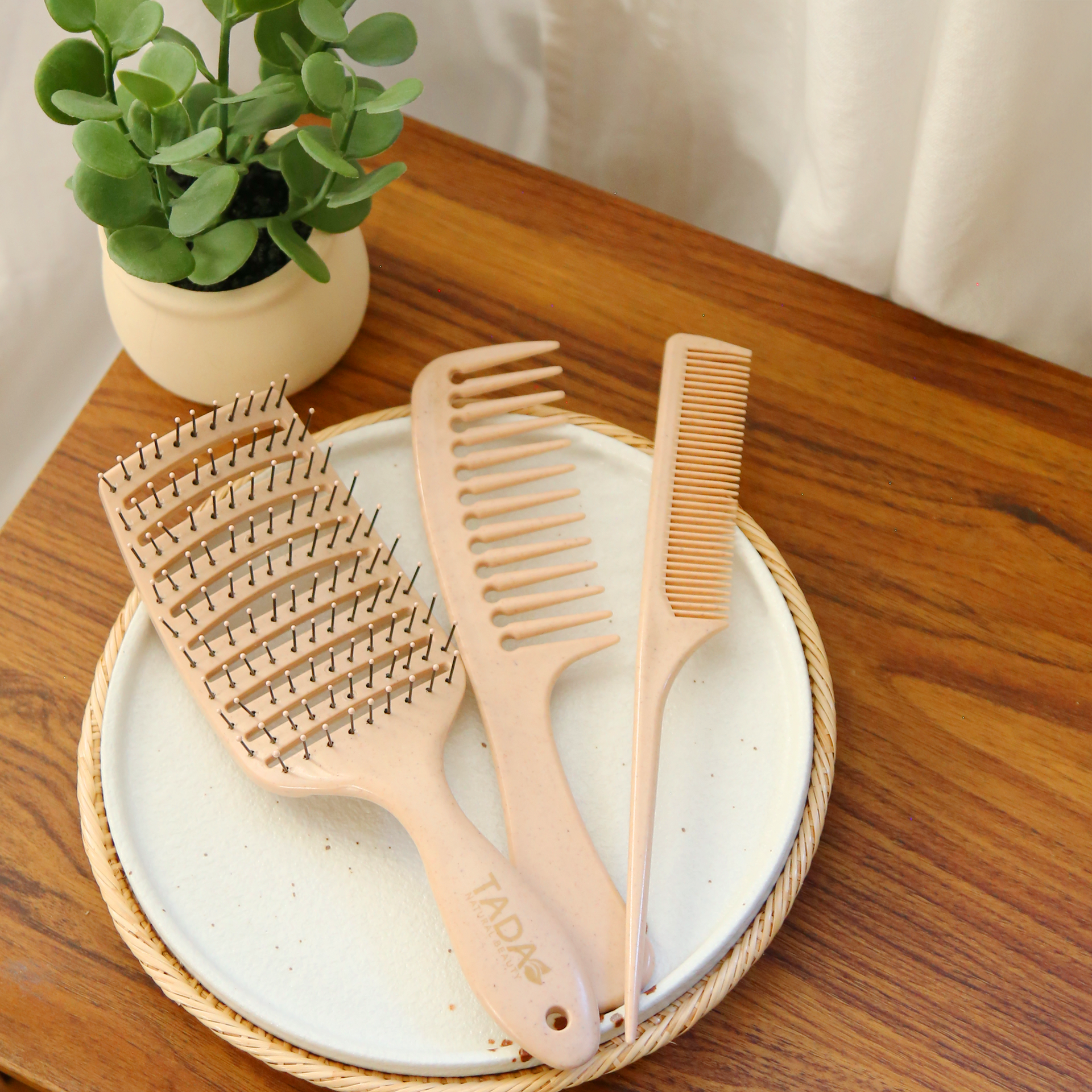 Detangler Brush and Comb Set Nude