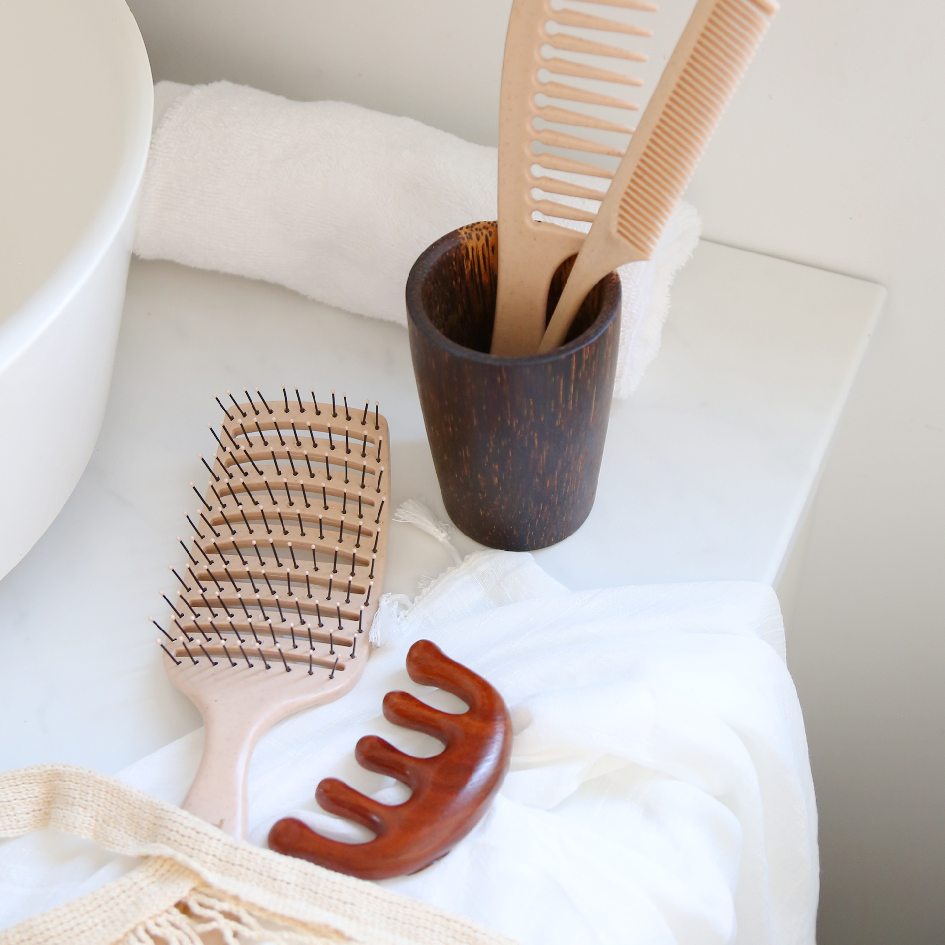 Detangler Brush and Comb Set Nude