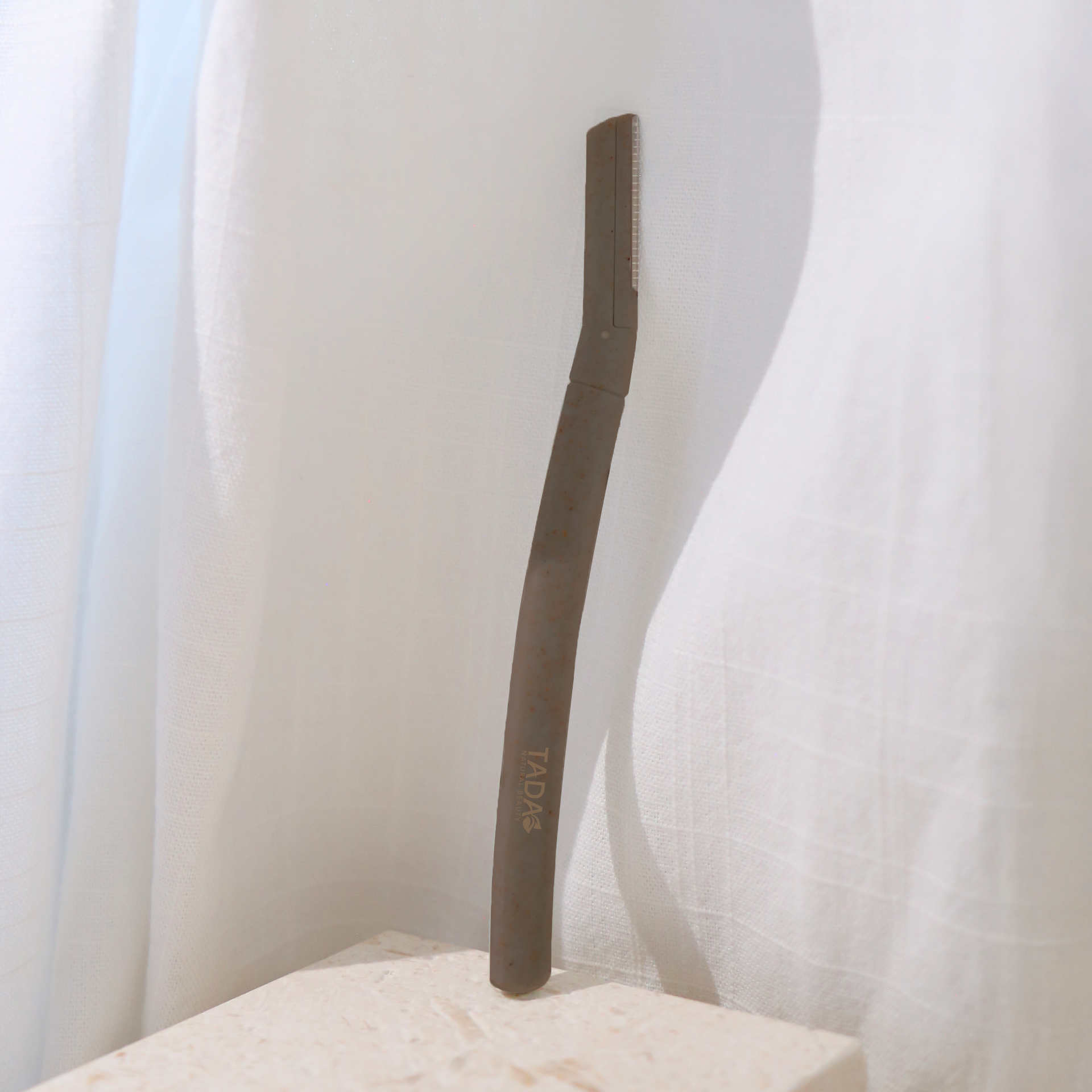 Biodegradable Eyebrow Razor Brown 12pk