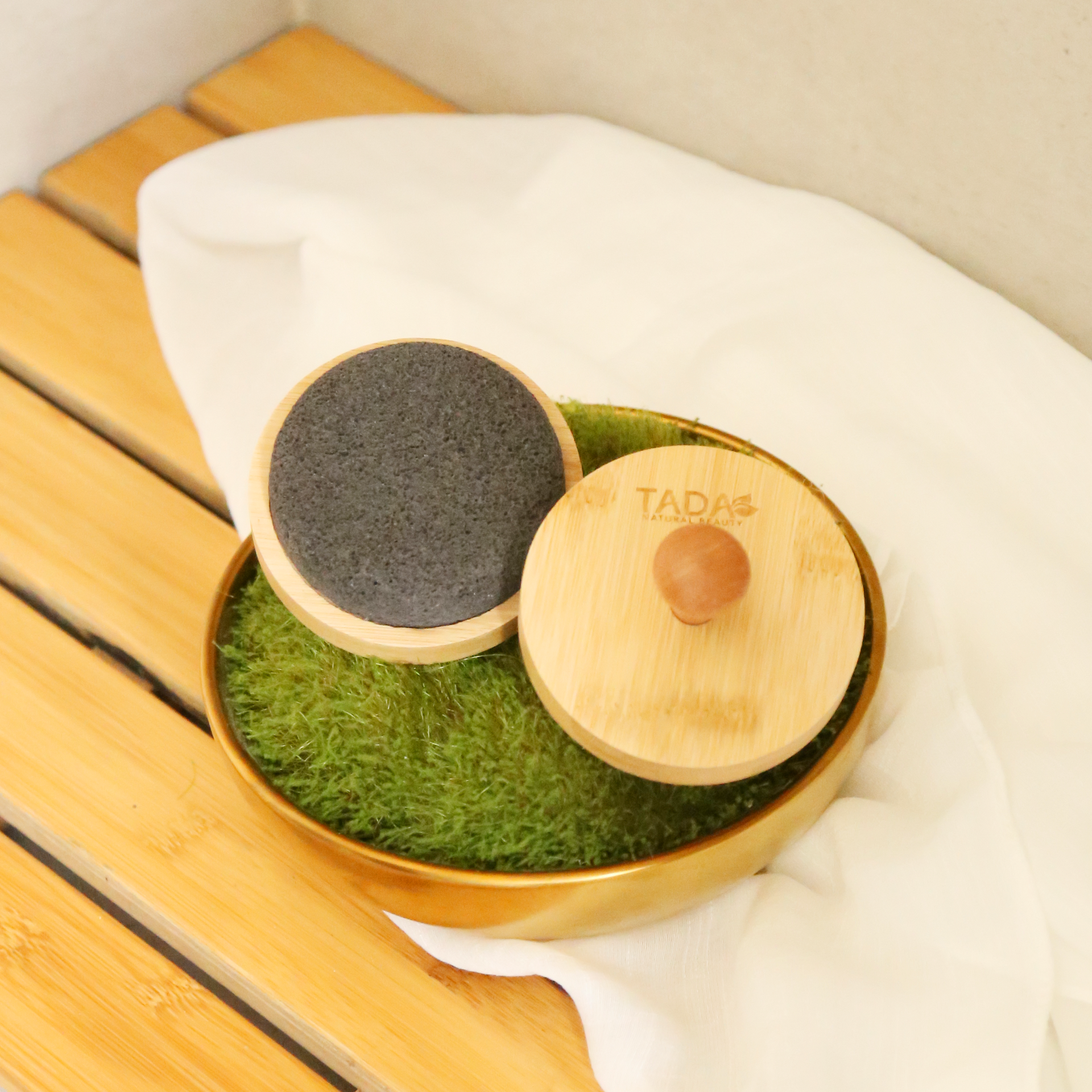 Wooden Handle Pumice Stone Black